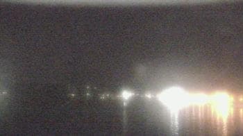 Weather camera view of Wyndham Garden Lake Guntersville.