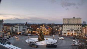 Weather camera view of Blue and Gray Bar and Grill.