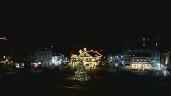 Weather camera view of Blue and Gray Bar and Grill.