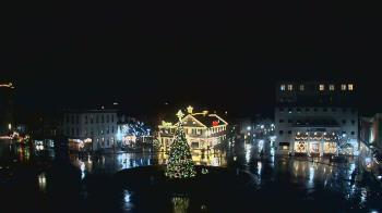Weather camera view of Blue and Gray Bar and Grill.