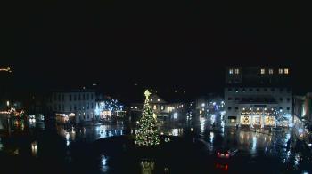 Weather camera view of Blue and Gray Bar and Grill.
