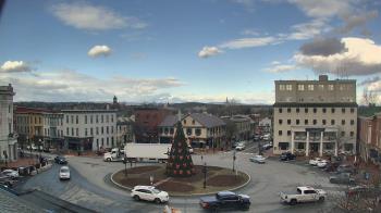 Weather camera view of Blue and Gray Bar and Grill.
