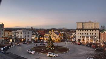 Weather camera view of Blue and Gray Bar and Grill.
