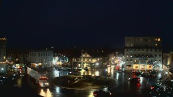 Weather camera view of Blue and Gray Bar and Grill.