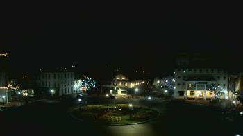 Weather camera view of Blue and Gray Bar and Grill.