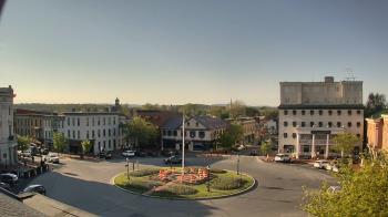 Weather camera view of Blue and Gray Bar and Grill.