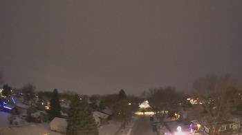 Weather camera view of Sibley East Middle and High School.