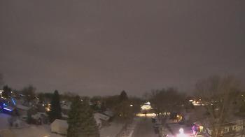 Weather camera view of Sibley East Middle and High School.