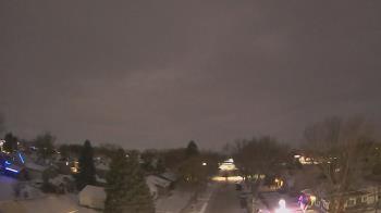 Weather camera view of Sibley East Middle and High School.