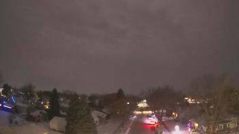 Weather camera view of Sibley East Middle and High School.