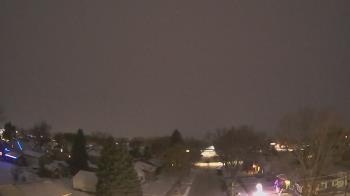 Weather camera view of Sibley East Middle and High School.