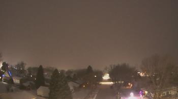 Weather camera view of Sibley East Middle and High School.