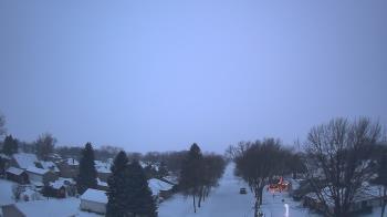 Weather camera view of Sibley East Middle and High School.