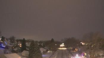 Weather camera view of Sibley East Middle and High School.