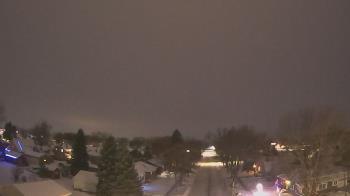 Weather camera view of Sibley East Middle and High School.