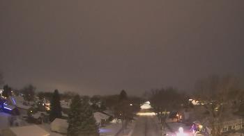 Weather camera view of Sibley East Middle and High School.