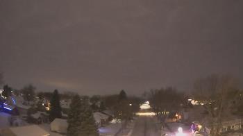 Weather camera view of Sibley East Middle and High School.