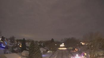 Weather camera view of Sibley East Middle and High School.