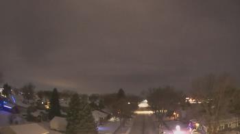 Weather camera view of Sibley East Middle and High School.