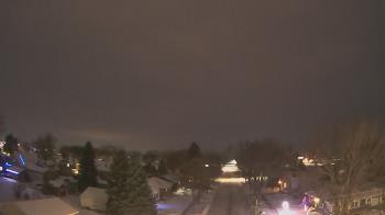 Weather camera view of Sibley East Middle and High School.