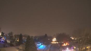 Weather camera view of Sibley East Middle and High School.