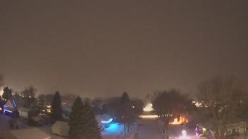 Weather camera view of Sibley East Middle and High School.