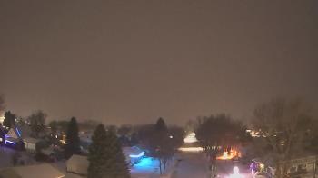 Weather camera view of Sibley East Middle and High School.