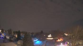 Weather camera view of Sibley East Middle and High School.