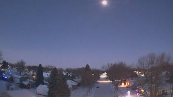 Weather camera view of Sibley East Middle and High School.