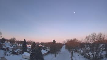 Weather camera view of Sibley East Middle and High School.