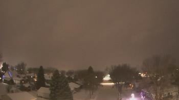 Weather camera view of Sibley East Middle and High School.