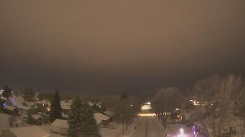 Weather camera view of Sibley East Middle and High School.