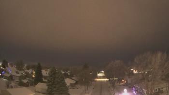 Weather camera view of Sibley East Middle and High School.