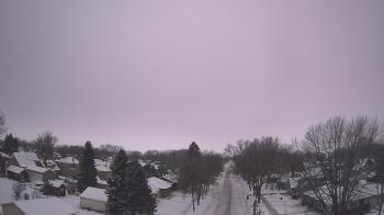 Weather camera view of Sibley East Middle and High School.
