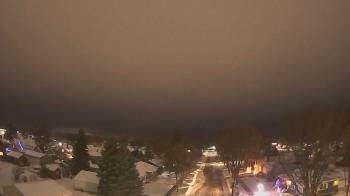 Weather camera view of Sibley East Middle and High School.