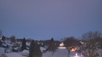 Weather camera view of Sibley East Middle and High School.