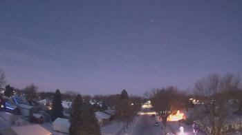 Weather camera view of Sibley East Middle and High School.