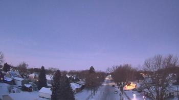 Weather camera view of Sibley East Middle and High School.