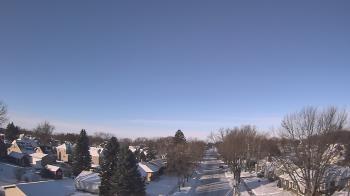 Weather camera view of Sibley East Middle and High School.
