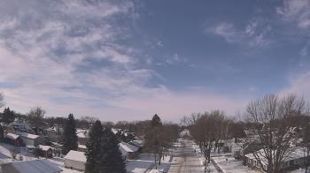 Weather camera view of Sibley East Middle and High School.