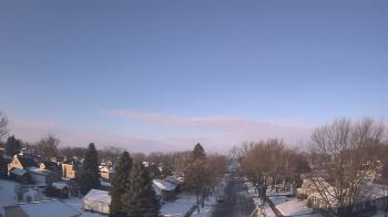 Weather camera view of Sibley East Middle and High School.