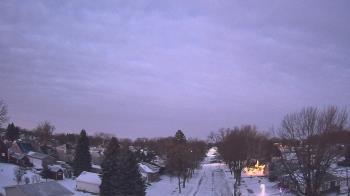Weather camera view of Sibley East Middle and High School.