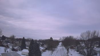 Weather camera view of Sibley East Middle and High School.