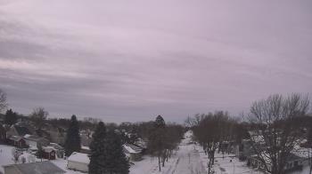 Weather camera view of Sibley East Middle and High School.
