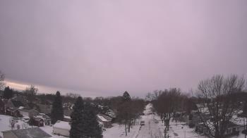 Weather camera view of Sibley East Middle and High School.