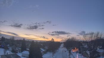 Weather camera view of Sibley East Middle and High School.