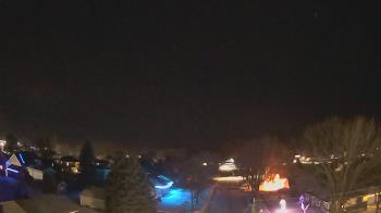 Weather camera view of Sibley East Middle and High School.