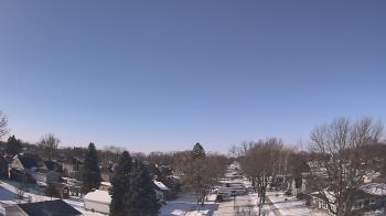 Weather camera view of Sibley East Middle and High School.