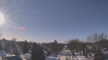 Weather camera view of Sibley East Middle and High School.