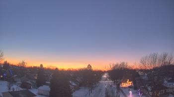 Weather camera view of Sibley East Middle and High School.